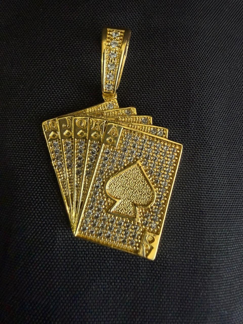 Pingente Premium Cartas Cravejadas