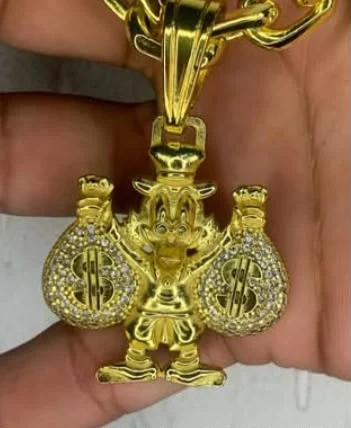 Pingente Premium Tio Patinhas Cravejado